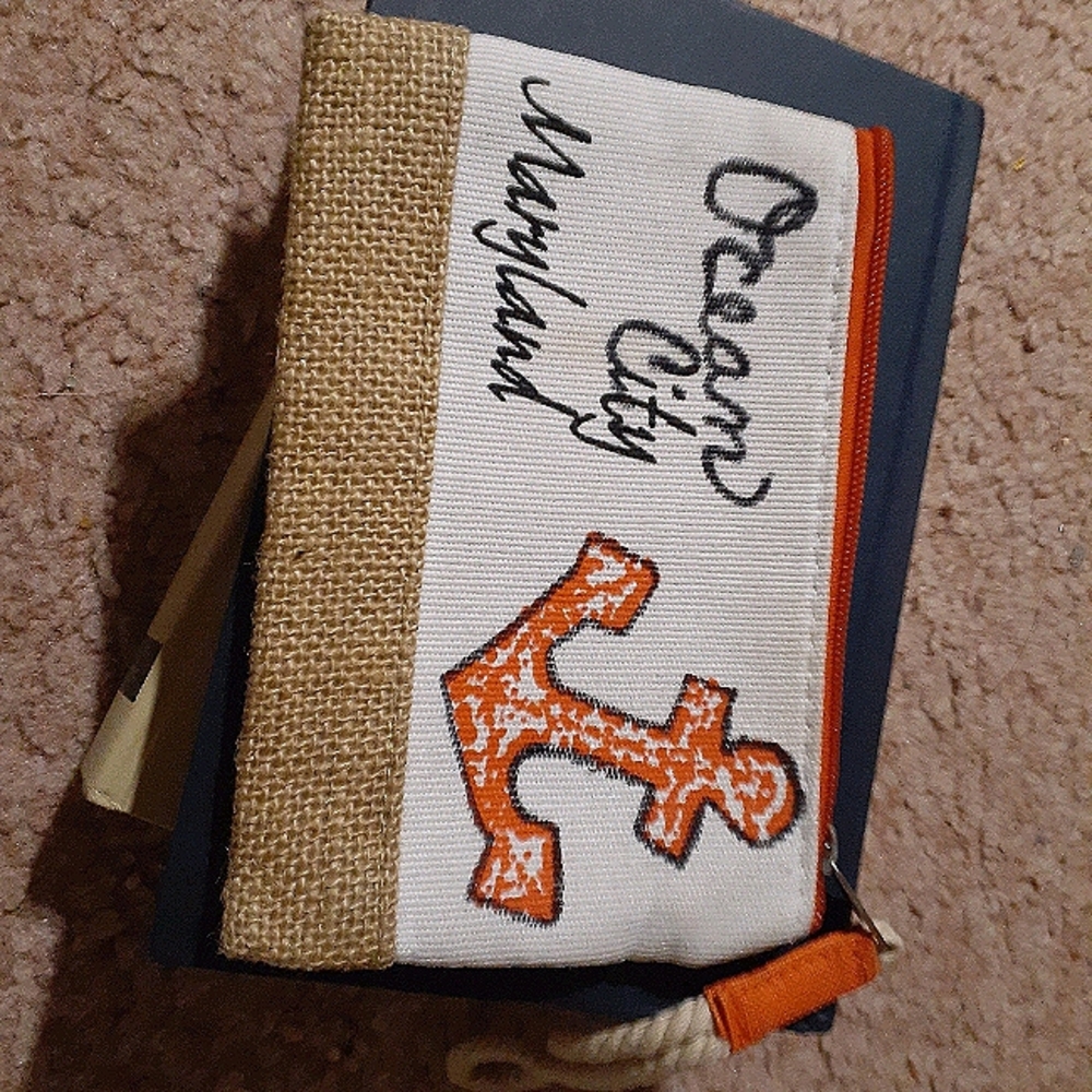 Ocean city wristlet